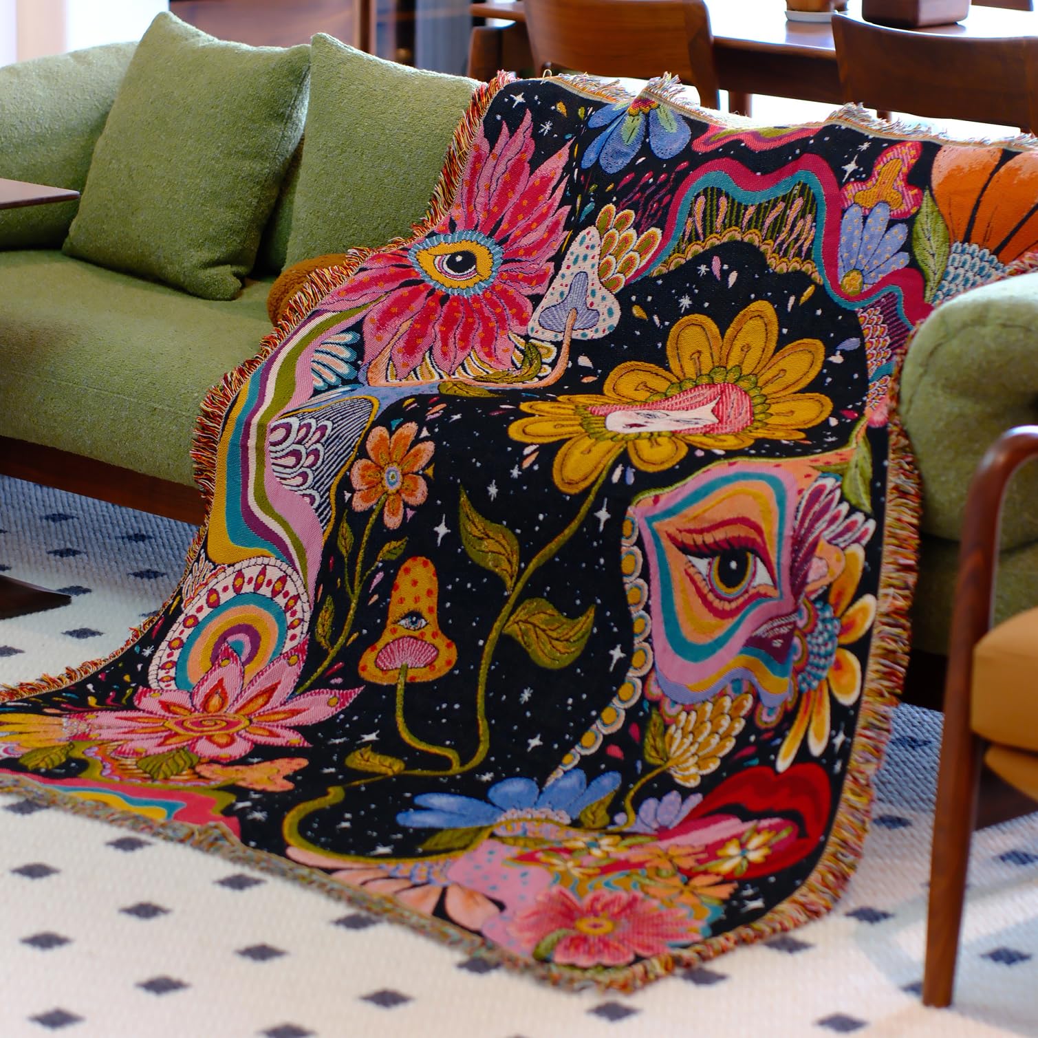 Mandala Flower Boho Throw Blanket for Couch Bed Chair Lounge Hippie Room Decor Reversible Cotton Woven Whimsical Throw Blanket Witchy Room Decor Throws Bed Spread Outdoor Camping Blanket 51x59 Inches